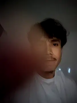 Snapshot of ernin2865 chatting on 11, 11, 2025 ernin2865 online show from 11, 11, 2025