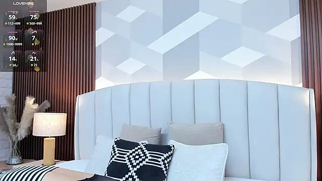 Mommy Naughty online show from 24, 10, 2025