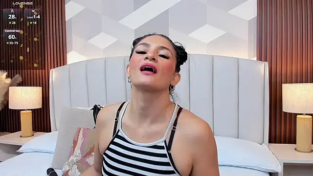 Mommy Naughty online show from 1, 11, 2025