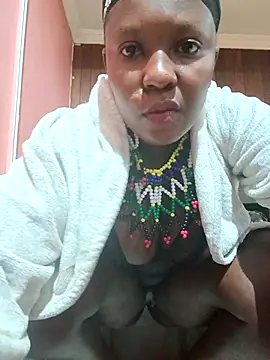 Snapshot of DarkQueen_94 chatting on 2, 10, 2025 DarkQueen 94 online show from 2, 10, 2025