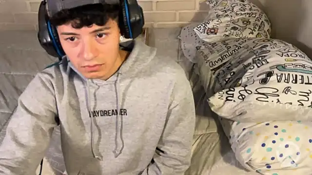 feeelipe2007 online show from 15, 2, 2026