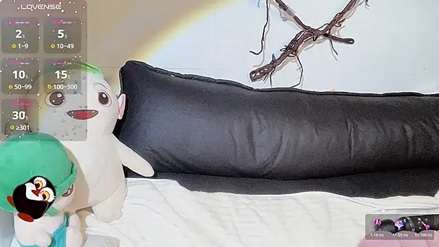 LINNIE05 online show from 8, 1, 2026