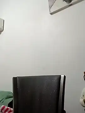 Snapshot of LUISSLEONN0958 chatting on 20, 11, 2025 LUISSLEONN0958 online show from 20, 11, 2025