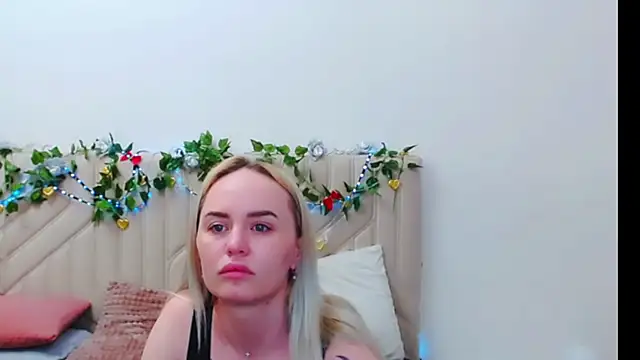 LiluMoon   online show from 8, 4, 2026