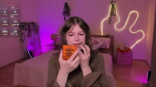 Lisa Blossom online show from 4, 6, 2026