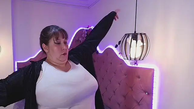  Emily rosee  online show from 5, 1, 2026