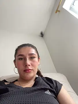 Snapshot of Isa_Villamarin chatting on 22, 9, 2025 Isa Villamarin online show from 22, 9, 2025