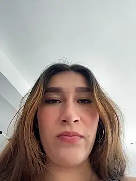 Snapshot of Isa_Villamarin chatting on 7, 10, 2025 Isa Villamarin online show from 7, 10, 2025