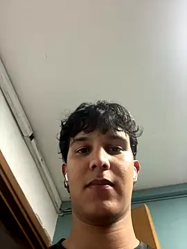 Leo Savage  online show from 8, 10, 2025