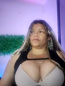 Snapshot of Eva_Luxei chatting on 17, 1, 2026 Eva Luxei online show from 17, 1, 2026