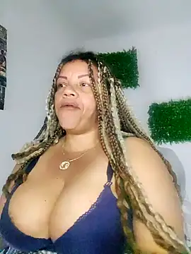 Snapshot of Eva_Luxei chatting on 6, 2, 2026 Eva Luxei online show from 6, 2, 2026