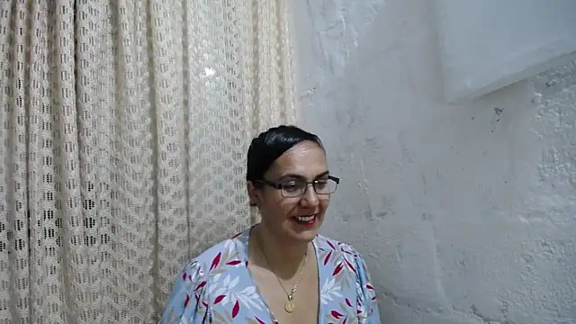 gabbyparker  online show from 6, 11, 2025