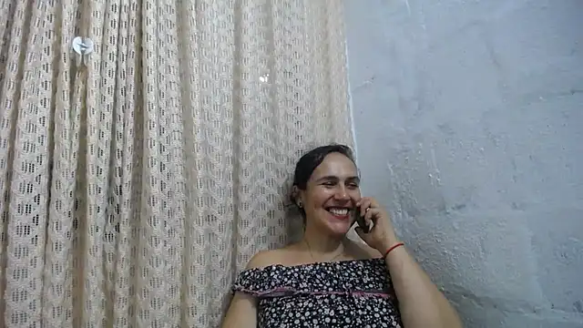 Snapshot of gabbyparker_ chatting on 12, 2, 2026 gabbyparker online show from 12, 2, 2026