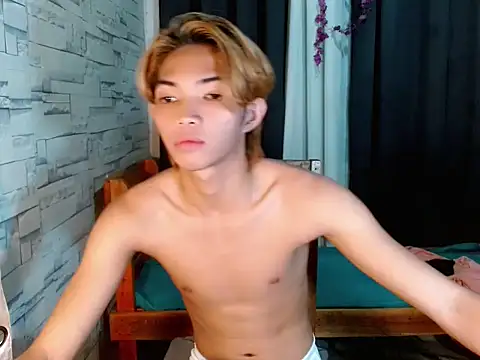 addicted to alex online show from 18, 2, 2026