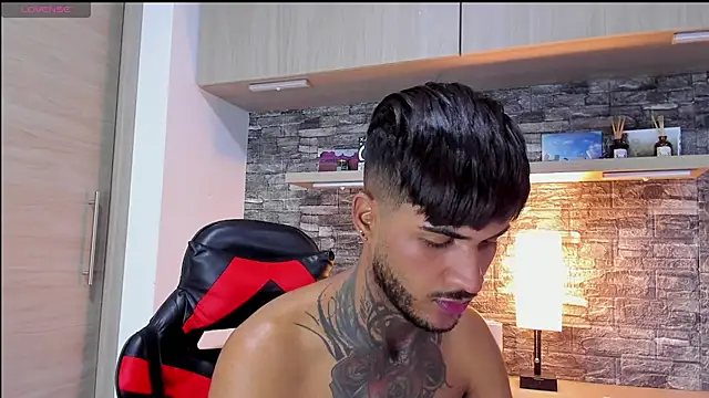 Snapshot of Theimperialboys_ chatting on 28, 9, 2025 Theimperialboys  online show from 28, 9, 2025