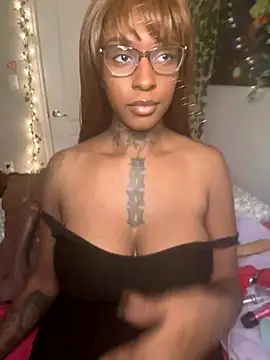 MistiSavannah online show from 2, 12, 2025