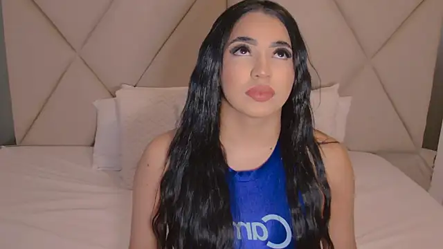 Snapshot of CharlotteeBrownn chatting on 27, 5, 2026 CharlotteeBrownn online show from 27, 5, 2026