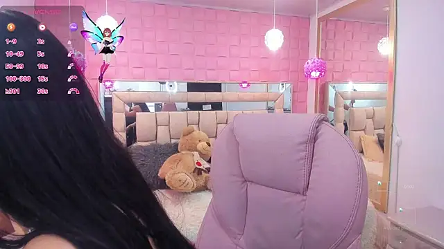  laaura  online show from 11, 10, 2025