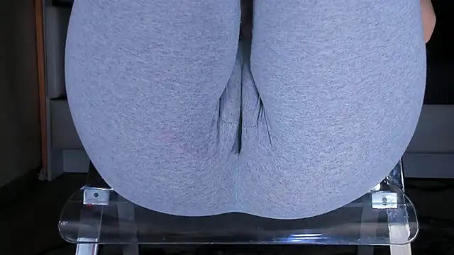 Cameltoe squirt inPants online show from 27, 3, 2026