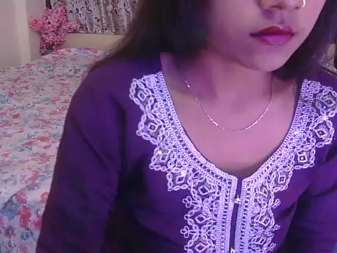 Snapshot of hoty-priya chatting on 8, 2, 2026 hoty-priya online show from 8, 2, 2026