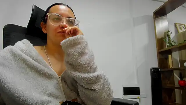 dalila macherano1 online show from 14, 10, 2025