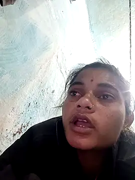 Snapshot of PoojaPleasure chatting on 17, 11, 2025 PoojaPleasure online show from 17, 11, 2025