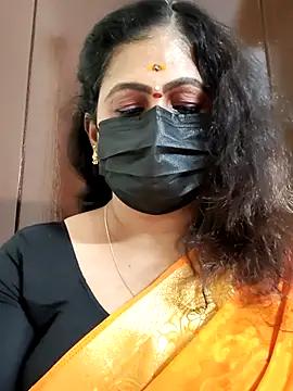 Snapshot of Sweetie_swetha37 chatting on 13, 9, 2025 Sweetie swetha37 online show from 13, 9, 2025