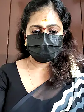 Snapshot of Sweetie_swetha37 chatting on 21, 9, 2025 Sweetie swetha37 online show from 21, 9, 2025