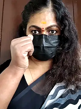 Snapshot of Sweetie_swetha37 chatting on 22, 9, 2025 Sweetie swetha37 online show from 22, 9, 2025