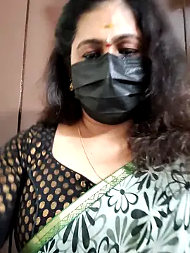 Snapshot of Sweetie_swetha37 chatting on 24, 9, 2025 Sweetie swetha37 online show from 24, 9, 2025