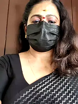 Snapshot of Sweetie_swetha37 chatting on 30, 9, 2025 Sweetie swetha37 online show from 30, 9, 2025