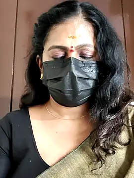 Snapshot of Sweetie_swetha37 chatting on 5, 10, 2025 Sweetie swetha37 online show from 5, 10, 2025