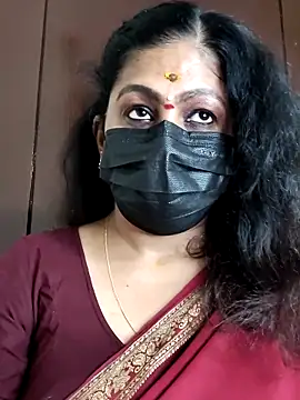 Snapshot of Sweetie_swetha37 chatting on 7, 10, 2025 Sweetie swetha37 online show from 7, 10, 2025