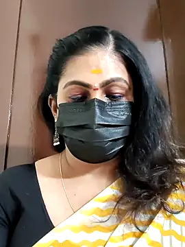 Snapshot of Sweetie_swetha37 chatting on 13, 10, 2025 Sweetie swetha37 online show from 13, 10, 2025