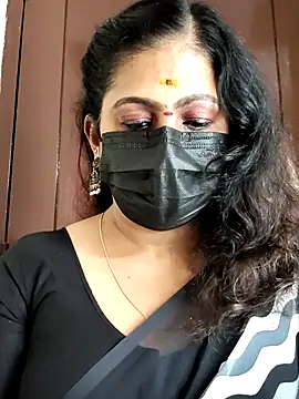 Snapshot of Sweetie_swetha37 chatting on 14, 10, 2025 Sweetie swetha37 online show from 14, 10, 2025