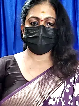 Snapshot of Sweetie_swetha37 chatting on 24, 10, 2025 Sweetie swetha37 online show from 24, 10, 2025