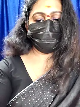 Snapshot of Sweetie_swetha37 chatting on 25, 10, 2025 Sweetie swetha37 online show from 25, 10, 2025