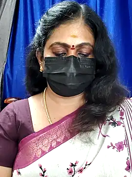 Snapshot of Sweetie_swetha37 chatting on 9, 11, 2025 Sweetie swetha37 online show from 9, 11, 2025