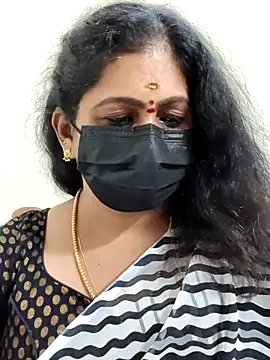 Snapshot of Sweetie_swetha37 chatting on 15, 11, 2025 Sweetie swetha37 online show from 15, 11, 2025