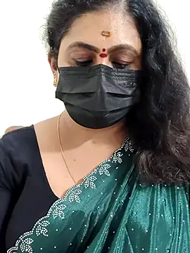 Snapshot of Sweetie_swetha37 chatting on 2, 12, 2025 Sweetie swetha37 online show from 2, 12, 2025