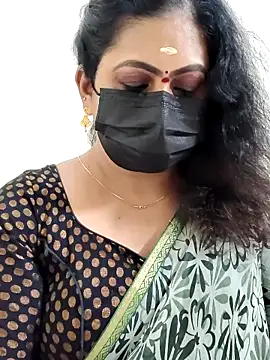 Snapshot of Sweetie_swetha37 chatting on 19, 12, 2025 Sweetie swetha37 online show from 19, 12, 2025