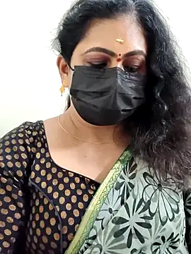 Snapshot of Sweetie_swetha37 chatting on 19, 12, 2025 Sweetie swetha37 online show from 19, 12, 2025