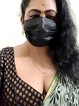 Snapshot of Sweetie_swetha37 chatting on 18, 2, 2026 Sweetie swetha37 online show from 18, 2, 2026