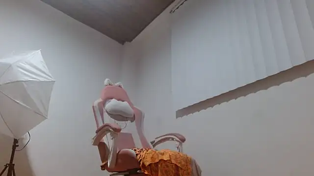 Crystal Star  online show from 15, 12, 2025