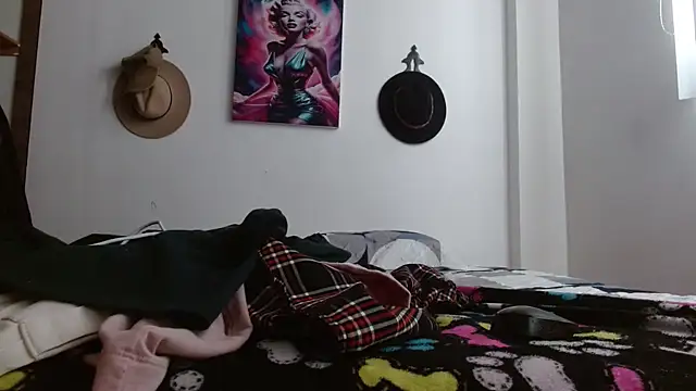 Crystal Star  online show from 2, 3, 2026