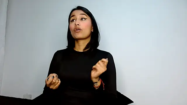 Gia Lee online show from 11, 10, 2025