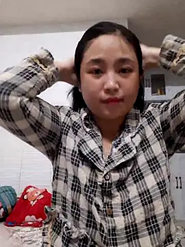 Snapshot of Minn-cute chatting on 20, 9, 2025 Minn-cute online show from 20, 9, 2025