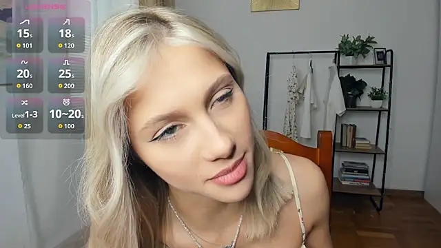 Snapshot of FaaBinaa chatting on 6, 11, 2025 FaaBinaa online show from 6, 11, 2025