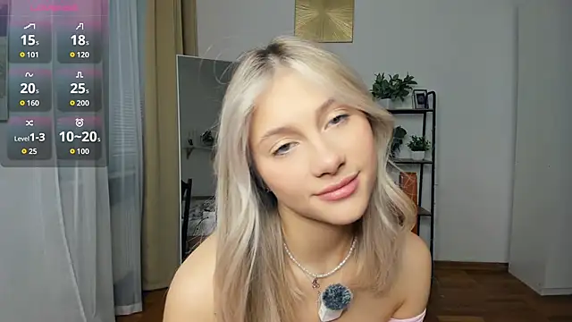 Snapshot of FaaBinaa chatting on 17, 11, 2025 FaaBinaa online show from 17, 11, 2025