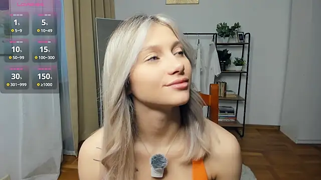 Snapshot of FaaBinaa chatting on 30, 11, 2025 FaaBinaa online show from 30, 11, 2025